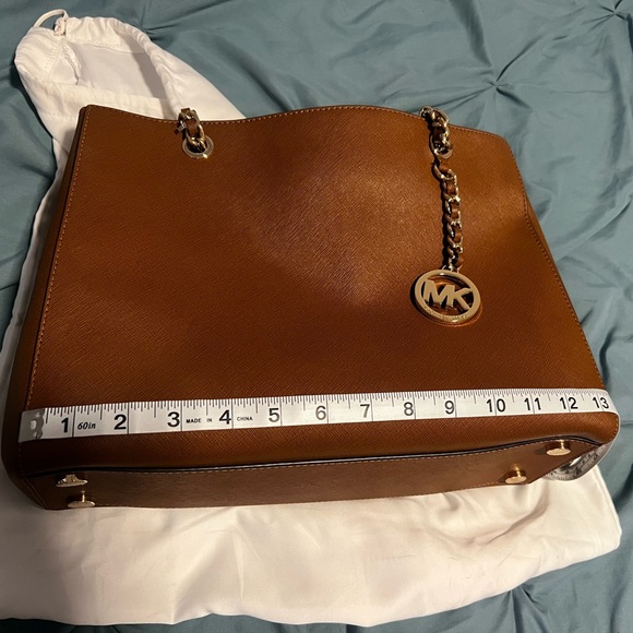 MK Leather Tote & Wallet - Picture 13 of 14